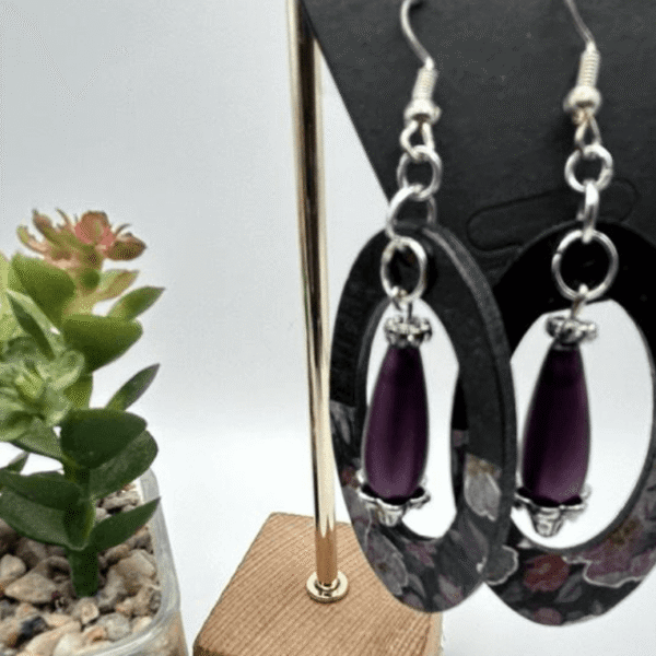Fancy and Black Elegant Wood Earrings